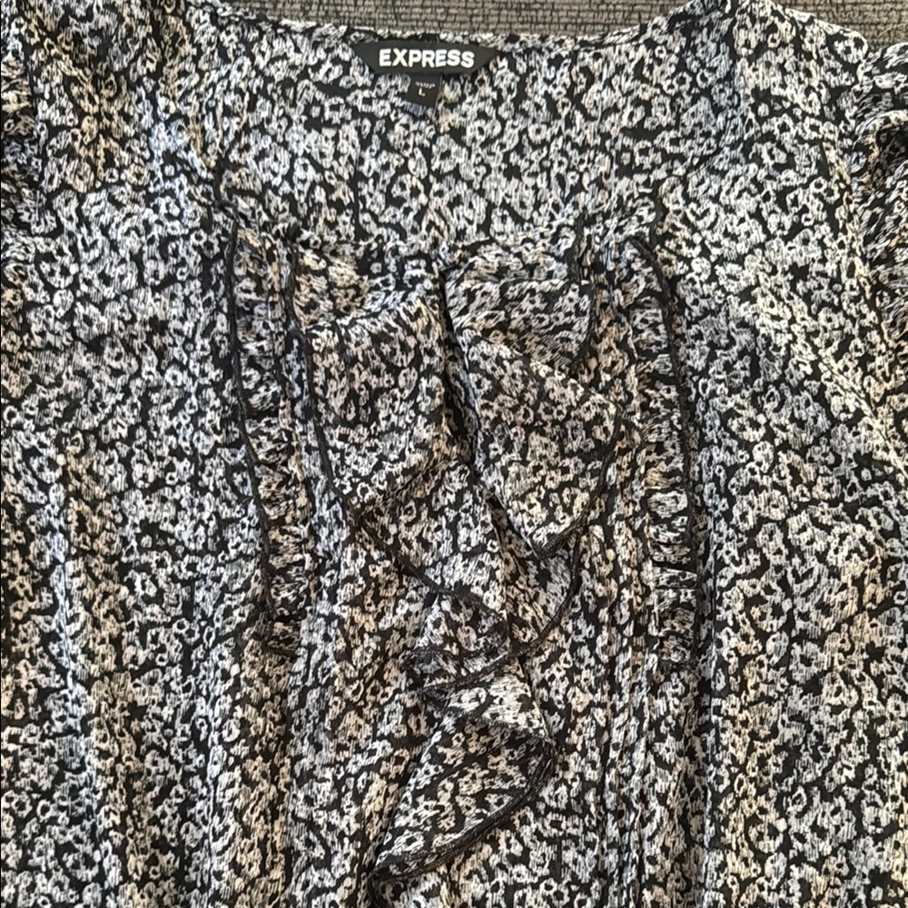 Express Cream Ruffled Blouse - Picture 2 of 2